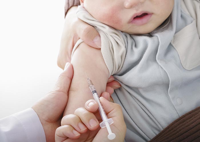 生後2か月目の予防接種デビュー外来